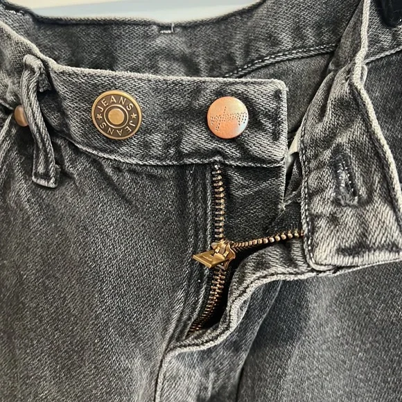 Black cutoff wrangler shorts - Picture 3 of 3